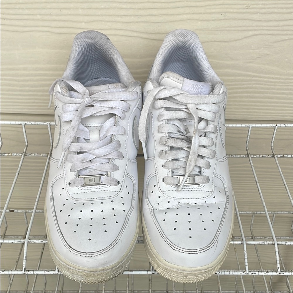 Nike Air Force 1 Low ‘07 Triple White size US 9.5 AF1 CW2288-111